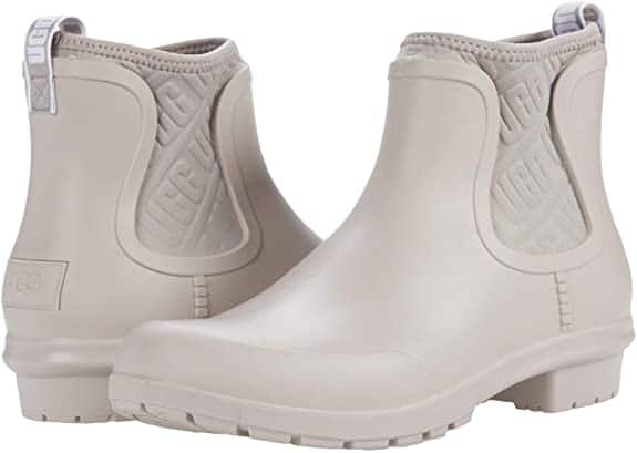 Grey ugg chevonnes are a great dog groomers shoe